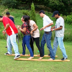 team-building-game-members-having-fun (2)